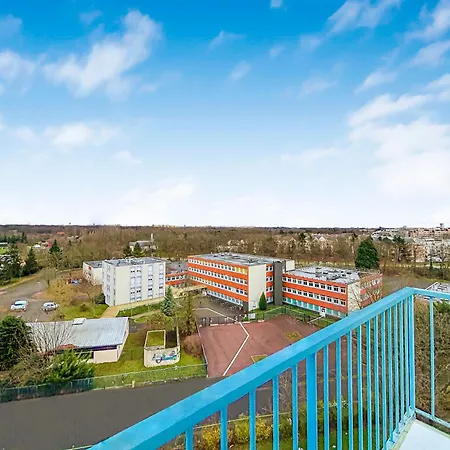 La Tete Dans Les Nuages * Aulnay-sous-Bois